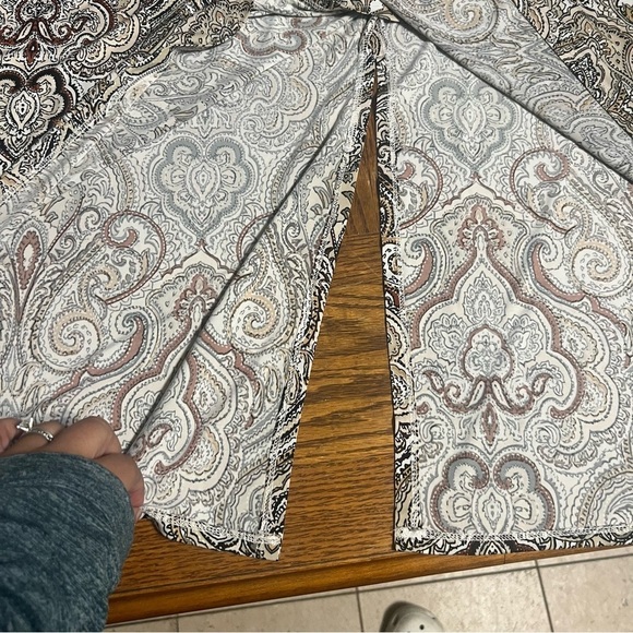 Cocomo Woman Paisley Print Tulip Split Hem Short Sleeve Tunic Top Sz 2X Stretchy - Picture 8 of 15